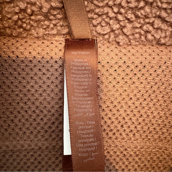 New Skims Teddy boxy zip up jacket in umber - Picture 9 of 10